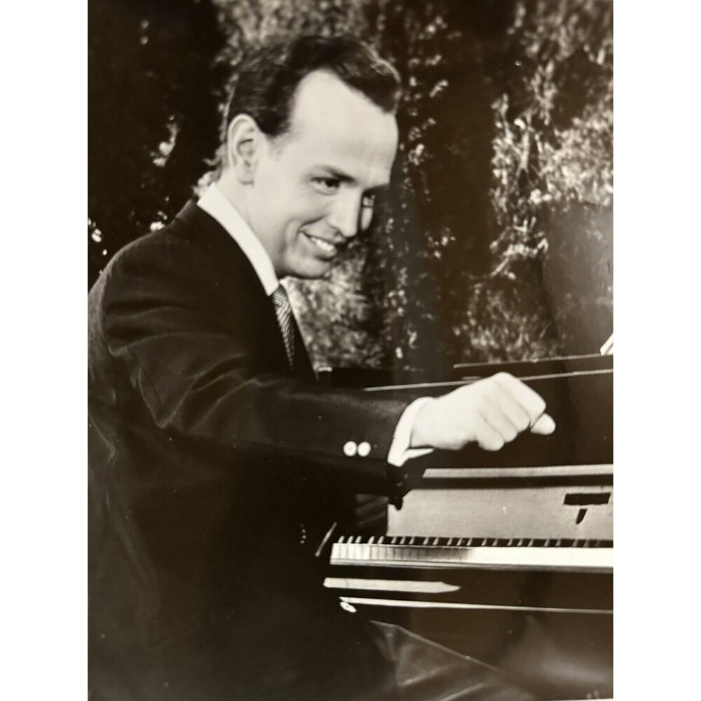 Vintage Roger Williams 1961 Swingin Along Movie Still Head Shot Photo - Picture 1 of 14